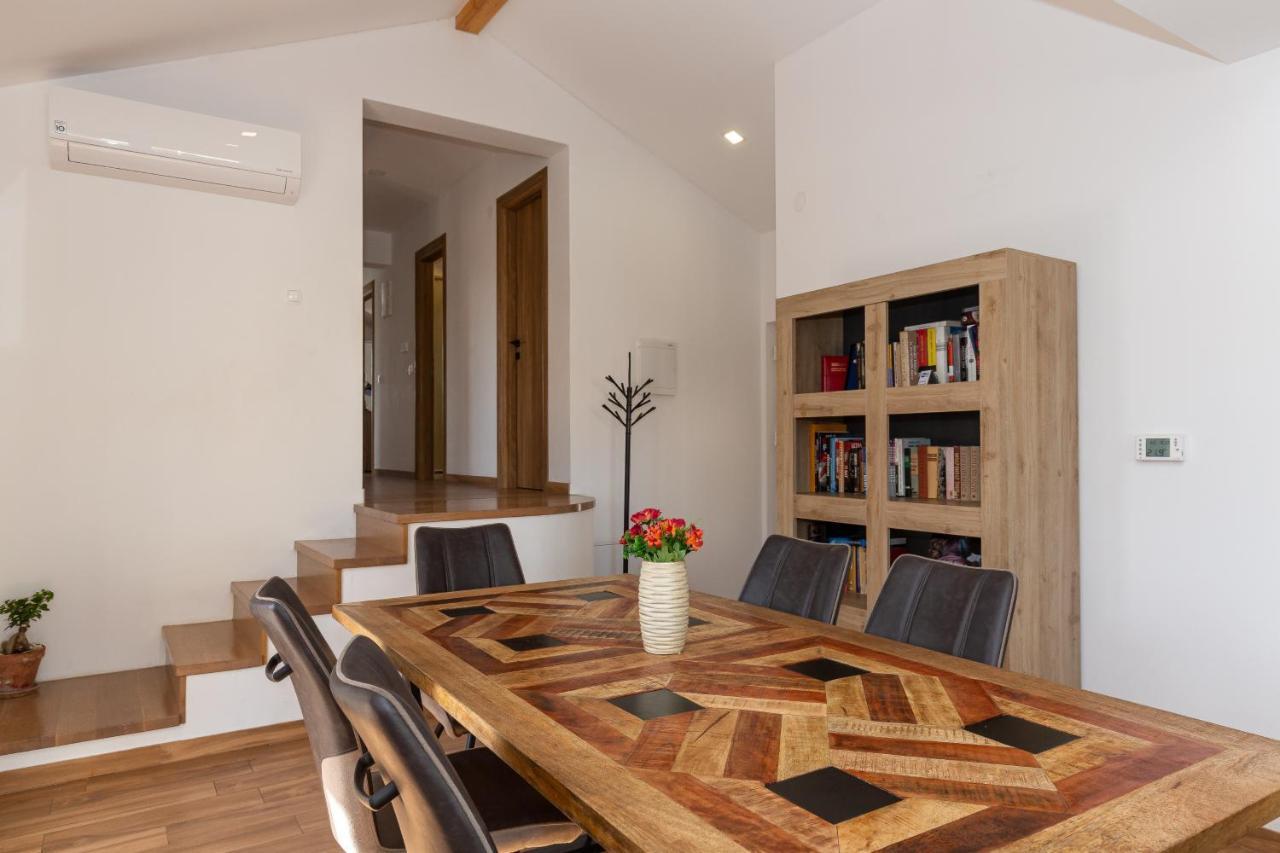 D&D Apartmani Biograd Na Moru Exterior photo