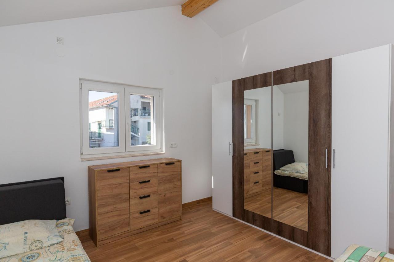 D&D Apartmani Biograd Na Moru Exterior photo