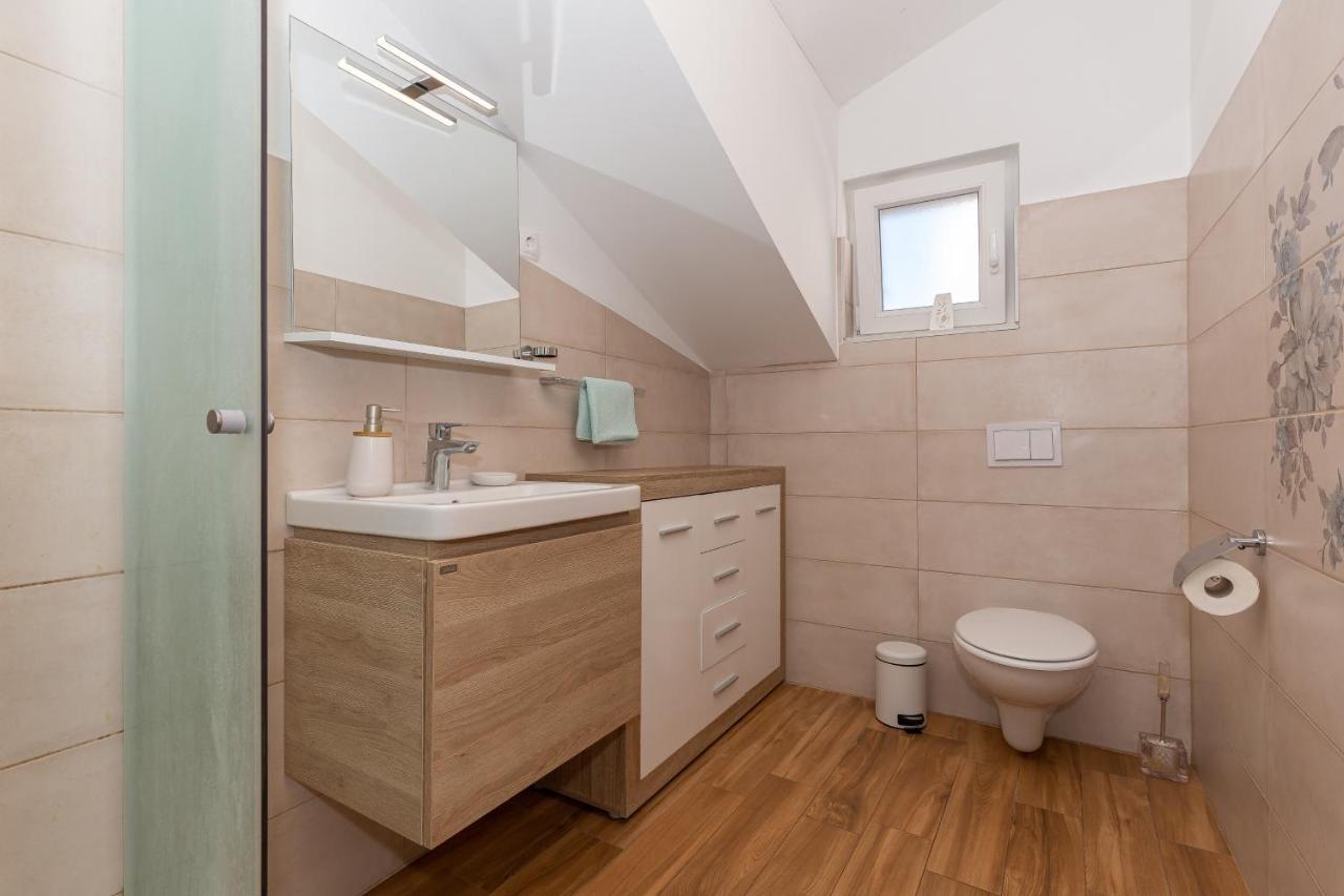 D&D Apartmani Biograd Na Moru Exterior photo